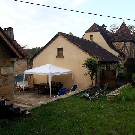 Gite Du Bouyssou Carsac-Aillac Exteriör bild