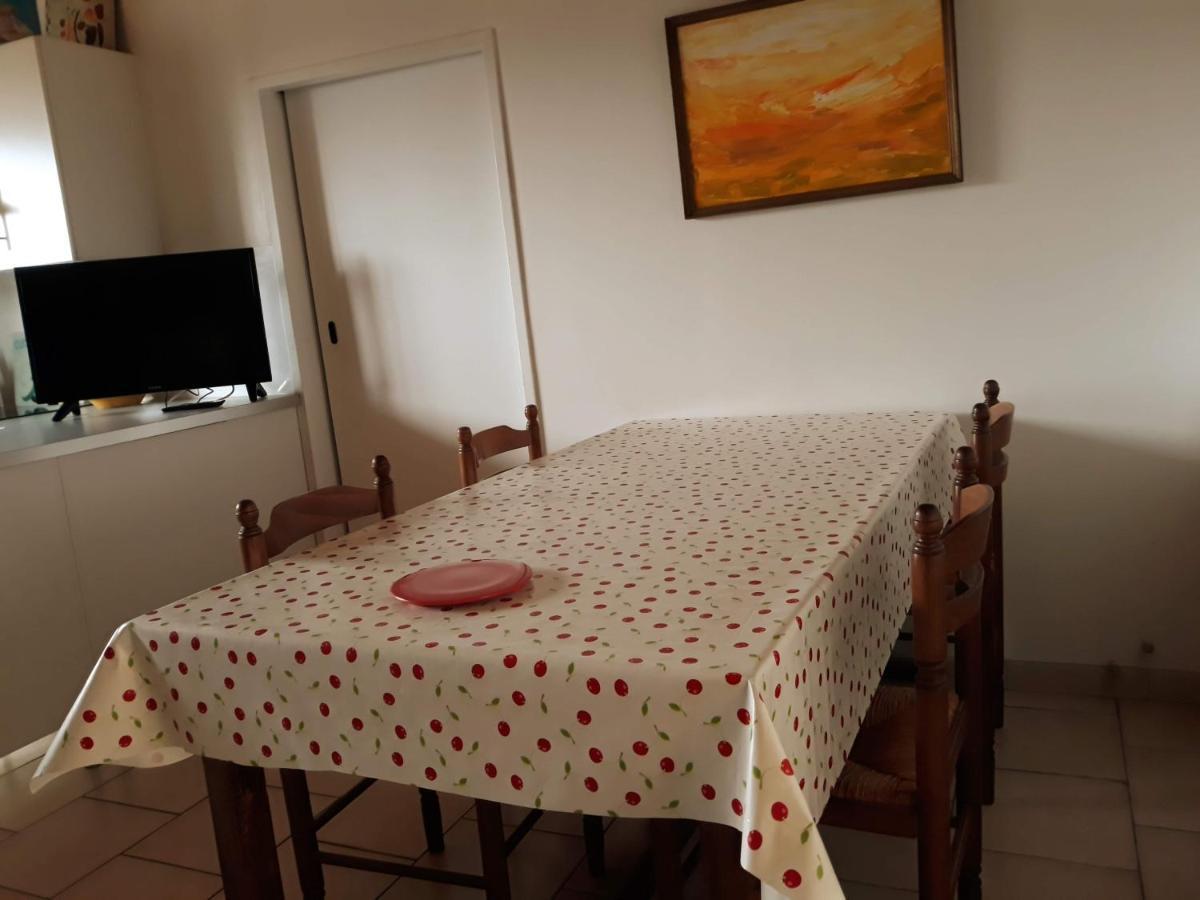 Gite Du Bouyssou Carsac-Aillac Exteriör bild